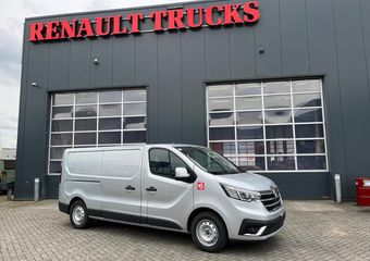 Renault TRAFIC E-Tech Red L2 H1 (NEW), Nav, Camera, Apple play
