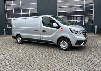 Renault TRAFIC E-Tech Red L2 H1 (NEW), Nav, Camera, Apple play