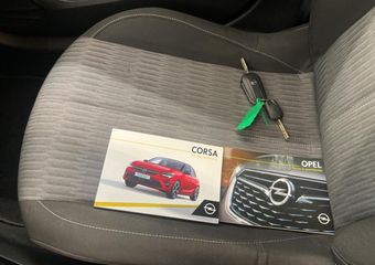Opel CORSA 1.2 Edition NAVI | AIRCO | NL-AUTO ! 2DE PAASDAG GEOPEND VAN 10:00 T/M 17:00 UUR !