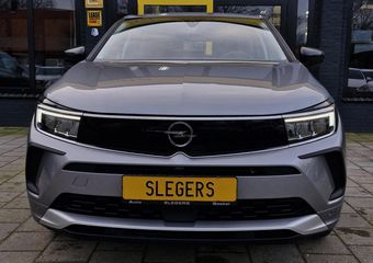 Opel Grandland 1.2 Turbo 130PK |Elegance | Stoelverwarming | Parkeersensoren