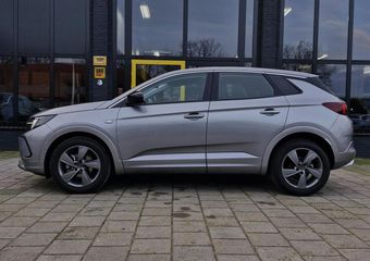 Opel Grandland 1.2 Turbo 130PK |Elegance | Stoelverwarming | Parkeersensoren