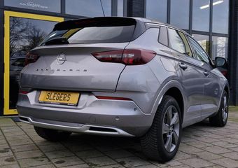 Opel Grandland 1.2 Turbo 130PK |Elegance | Stoelverwarming | Parkeersensoren