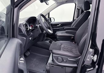 Mercedes-Benz VITO 119 CDI L3 DC *Edition* Leder/alcantara bekleding Dubbel cabine 19″inch AMG Black/Red-Pack Extra Lang Dubbele Schuifdeur Multibeam LED Trekhaak