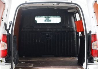 Opel COMBO 1.5D 130pk L2H1 Innovation Navi/Camera 01-2020