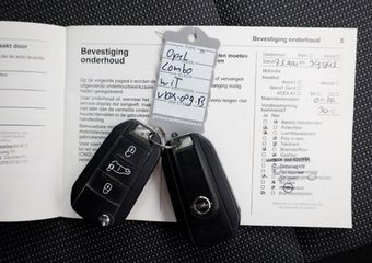 Opel COMBO 1.5D 130pk L2H1 Innovation Navi/Camera 01-2020