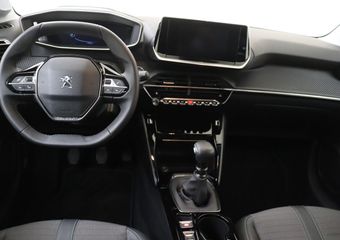 Peugeot 208 1.2 PureTech 100 Allure | Navi by App | Camera