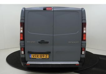 Renault TRAFIC 2.0 dCi 145 T29 L2H1 Luxe Navigatie | Climate Control | Cruise Control | Parkeersensoren Achter | Camera Achter