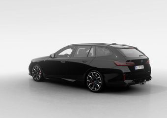 BMW i5 Touring eDrive40 M Sport Edition | M Sport Pro | Innovation Pack | Travel Pack | Comfort Pack