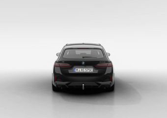 BMW i5 Touring eDrive40 M Sport Edition | M Sport Pro | Innovation Pack | Travel Pack | Comfort Pack