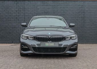 BMW 3-SERIE 330e High Executive M-SPORT PANO CRUISE STOELVERWARMING CAMERA