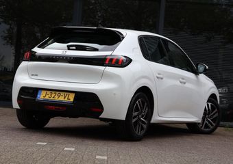 Peugeot 208 1.2 PureTech Allure|Automaat|3D Dash|Carplay