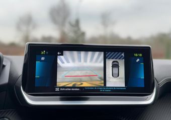 Peugeot e-208 EV GT 350 50 kWh GT-LINE, vele opties, achteruitrijcamera