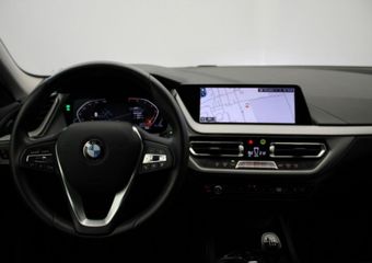 BMW 1-SERIE 218I Executive edition Sedan