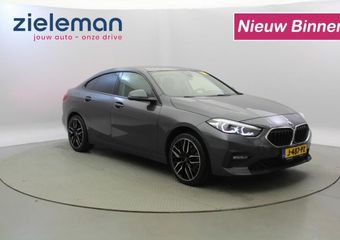 BMW 2-SERIE 218I Executive edition – Carplay, Navi, Clima