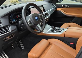 BMW X5 XDRIVE45E M SPORT I LASER I PANORAMA I 22 INCH I DRIVING PROFF.