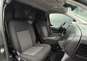 Peugeot EXPERT 1.5 BlueHDI 102 PK / L2H1 / TREKHAAK / AIRCO / CRUISE / BLUETOOTH