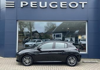 Peugeot 208 1.2 PureTech Active Pack | 15000 KM! | Full led koplampen | 16 inch Licht Metalen Velgen | Touch Screen met Apple Carplay | Parkeersensoren | Achterklep Spoiler | 1e eigenaresse |