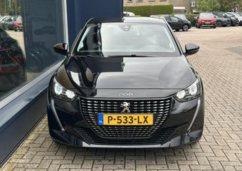 Peugeot 208 1.2 PureTech Active Pack | 15000 KM! | Full led koplampen | 16 inch Licht Metalen Velgen | Touch Screen met Apple Carplay | Parkeersensoren | Achterklep Spoiler | 1e eigenaresse |