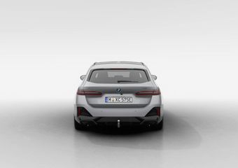BMW i5 Touring eDrive40 M Sport Edition | M Sport Pro | Innovation Pack | Travel Pack | Comfort Pack