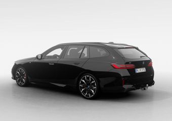BMW i5 Touring eDrive40 M Sport Edition | M Sport Pro | Innovation Pack | Travel Pack | Comfort Pack
