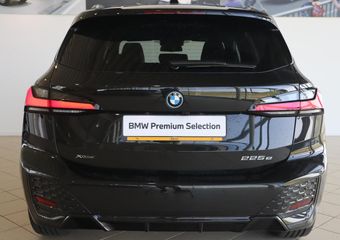 BMW 2-SERIE Active Tourer 225e xDrive M Sportpakket  | Premium Pack | Stoelen pakket | Elektr. Trekhaak