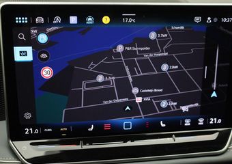 Volkswagen PASSAT Variant 1.5 eTSI Business · Navigatie · 360° Camera + Parkeersensoren · Trekhaak · Garantie tot juni 2026