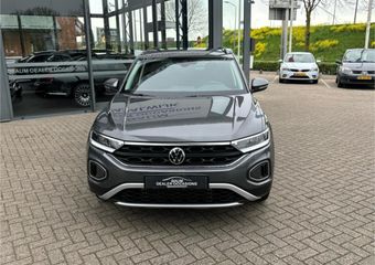 Volkswagen T-Roc 1.0 TSI 115PK STYLE NAVI AIRCO PDC LMV VIRTUALCOCKPIT