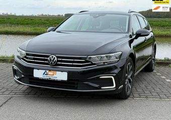 Volkswagen PASSAT Variant 1.4 TSI PHEV GTE Business / massage / Camera / Digidash enz..