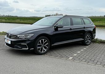 Volkswagen PASSAT Variant 1.4 TSI PHEV GTE Business / massage / Camera / Digidash enz..