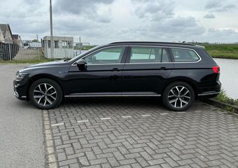Volkswagen PASSAT Variant 1.4 TSI PHEV GTE Business / massage / Camera / Digidash enz..