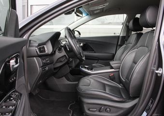 KIA e-Niro ExecutiveLine 64 kWh 204 PK | Nette en zeer complete e-Niro (dealer onderhouden)