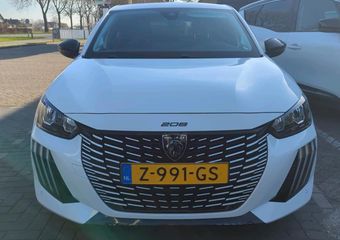 Peugeot e-208 EV Style 50 kWh Navi/Sensoren/50kWh 136/Nieuw model/GEEN AFLEVERKOSTEN