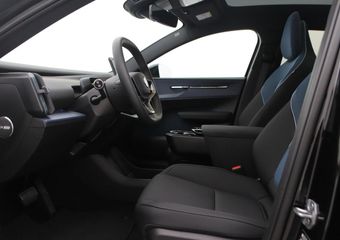 Volvo EX30 Single Motor Extended Range Ultra 69 kWh | Stoel+Stuurverwarming | 20 Inch | Getint Glas | Panoramadak | harman/kardon