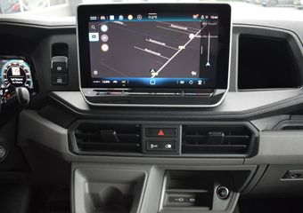 Volkswagen CRAFTER 30 2.0 TDI 140pk DSG L3H3 Exclusive Black Style Facelift BPM vrij! Trekhaak Camera Led Zonneklep Sidesteps Navigatie