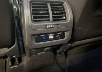 Volkswagen TOURAN 1.5 TSI Highline 7p | ADAPTIVE CRUISE | PDC V EN A | NAVI | LMV