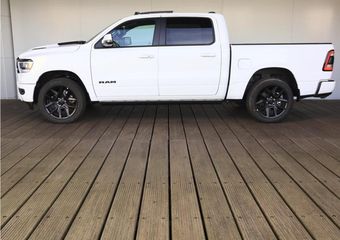 Dodge 1500 Ram 5.7 V8 4×4 Crew Cab Sport Night edition | Elektrisch Sidebars | Pano-Dak | Groot Navi | eTorque |
