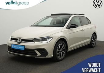 Volkswagen POLO 1.0 TSI 95PK Move | Panoramadak | Matrix LED koplampen (IQ Light) | Achteruitrijcamera | Navigatie | Stoelverwarming | Parkeersensoren voor/achter |