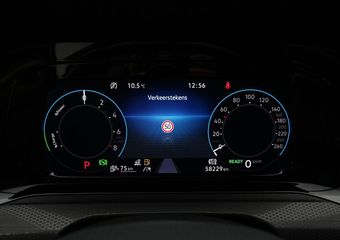Volkswagen GOLF 1.4 245 pk DSG eHybrid GTE | Panoramadak | Navigatie | Stoelverwarming | Parkeersensoren voor/achter |