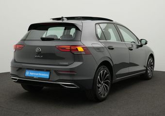 Volkswagen GOLF 1.4 204 pk DSG eHybrid Style | Panoramadak | Geheugen-/massagestoel | Achteruitrijcamera | Navigatie | Alcantara | Adaptive Cruise