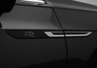 Volkswagen Arteon Shooting Brake 1.4 TSI 218PK eHybrid R-Line Business+ | Pano | Trekhaak | Stoel-/achterbankverwarming | Rondomzicht camera | Navigatie Discover Pro