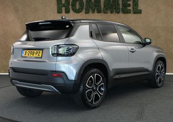 Jeep Avenger 1st Edition 54 kWh – ORIGINEEL NEDERLANDSE AUTO – ELEKTRISCHE ACHTERKLEP – PARKEERSENSOREN VOOR EN ACHTER – ACHTERUITRIJ CAMERA – NAVIGATIE – DODEHOEK DETECTIE – ADAPTIVE CRUISE CONTROL