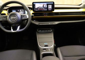 Jeep Avenger 1st Edition 54 kWh – ORIGINEEL NEDERLANDSE AUTO – ELEKTRISCHE ACHTERKLEP – PARKEERSENSOREN VOOR EN ACHTER – ACHTERUITRIJ CAMERA – NAVIGATIE – DODEHOEK DETECTIE – ADAPTIVE CRUISE CONTROL