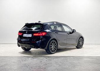 BMW 1-SERIE 5-deurs 120i M Sportpakket Pro Aut.