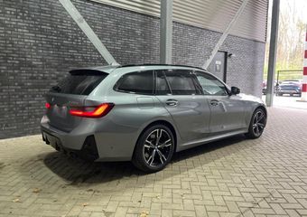 BMW 3-SERIE 330e M-Sport | Shadow Line | ACC | Stoel+stuurverwarming | Getint Glas | 18 Inch | Camera | Elektrische Achterklep