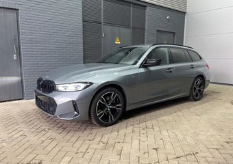 BMW 3-SERIE 330e M-Sport | Shadow Line | ACC | Stoel+stuurverwarming | Getint Glas | 18 Inch | Camera | Elektrische Achterklep