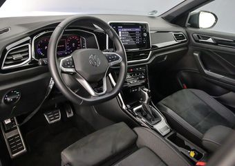 Volkswagen T-Roc R-Line 1.5 TSI 150pk DSG Automaat Trekhaak, Adaptive cruise control, Achteruitrijcamera, Navigatie, LED matrix koplampen, Elektrische achterklep, Parkeersensoren
