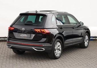 Volkswagen TIGUAN 1.4 TSI eHybrid Elegance 245pk DSG | LED Matrix | Panoramadak | Navigatie | Camera | Keyless | Side assist
