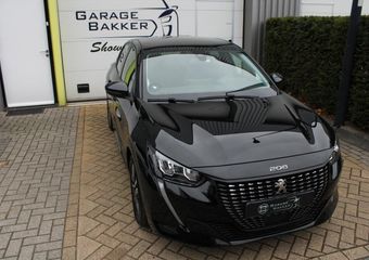 Peugeot 208 1.2 PureTech Allure Panorama Led 3D-Cockpit Keyless 360-Camera Leder Navigatie-Carplay