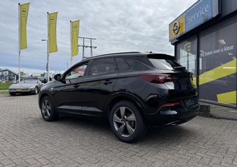 Opel Grandland 1.2 Turbo GS 2024! ! Super compleet | 1e eigenaar | Stoel en stuurverwarming | AGR stoelen | Camera | 18″ | LED