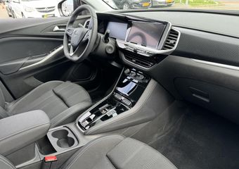 Opel Grandland 1.2 Turbo GS 2024! ! Super compleet | 1e eigenaar | Stoel en stuurverwarming | AGR stoelen | Camera | 18″ | LED